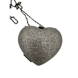 Heart Shaped Silver Mail Mesh Evening Bag Gold Chain Women's Rhinestone Clasp